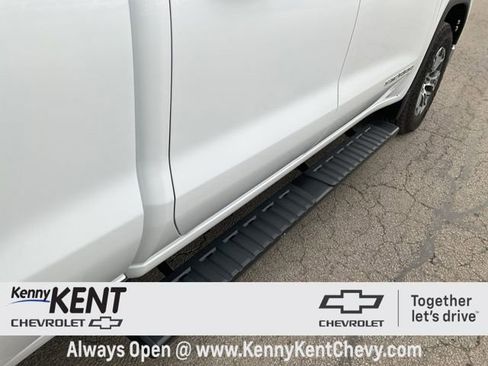 Used 2023 GMC Sierra 1500 SLE image 15