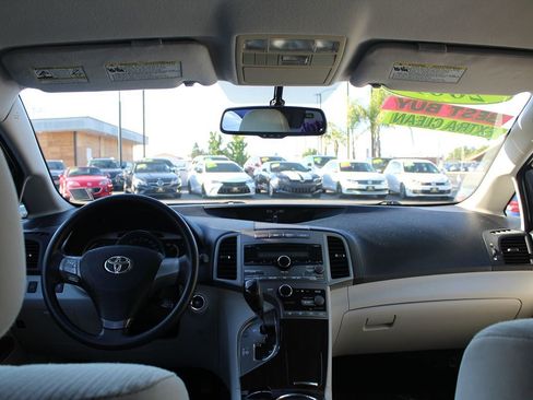 Used 2009 Toyota Venza image 25
