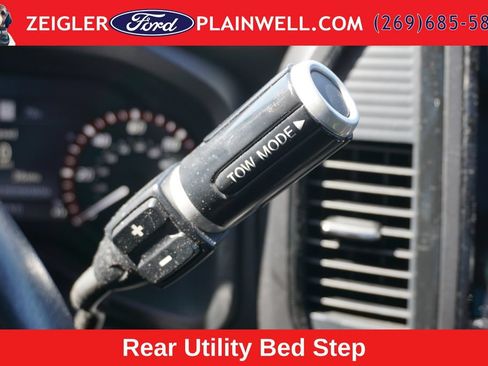 Used 2021 Nissan Titan PRO-4X w/ Pro-4x Convenience Package AWD/4WD image 27