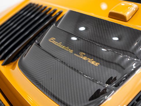 Certified 2018 Porsche 911 Turbo S AWD/4WD image 33