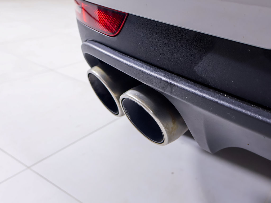 Certified 2021 Porsche Macan S AWD/4WD image 40