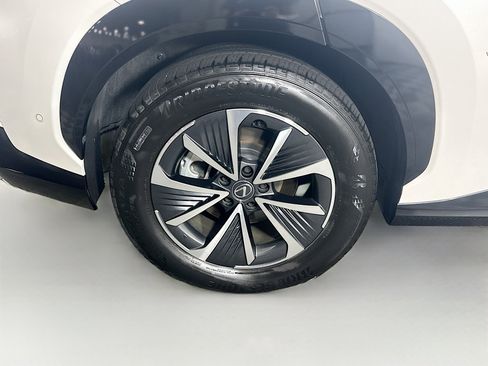Used 2023 Lexus RZ 450e Premium w/ Technology Package AWD/4WD image 11