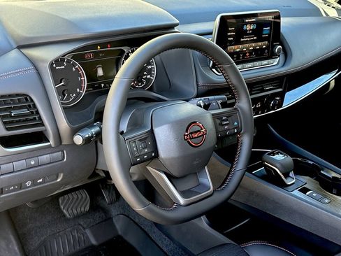 New 2026 Nissan Rogue Rock Creek image 9