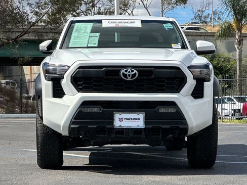 Used 2024 Toyota Tacoma TRD Off-Road AWD/4WD image 7