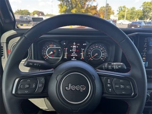 Certified 2024 Jeep Wrangler Unlimited Rubicon image 22