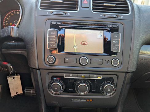 Used 2013 Volkswagen GTI Driver's Edition image 33