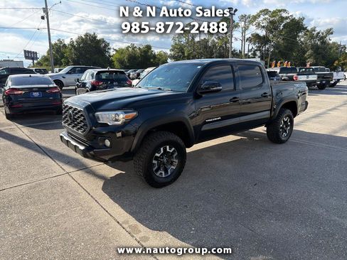 Used 2021 Toyota Tacoma TRD Off-Road w/ Technology Package image 1