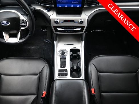 Used 2022 Ford Explorer XLT w/ Equipment Group 202A image 34