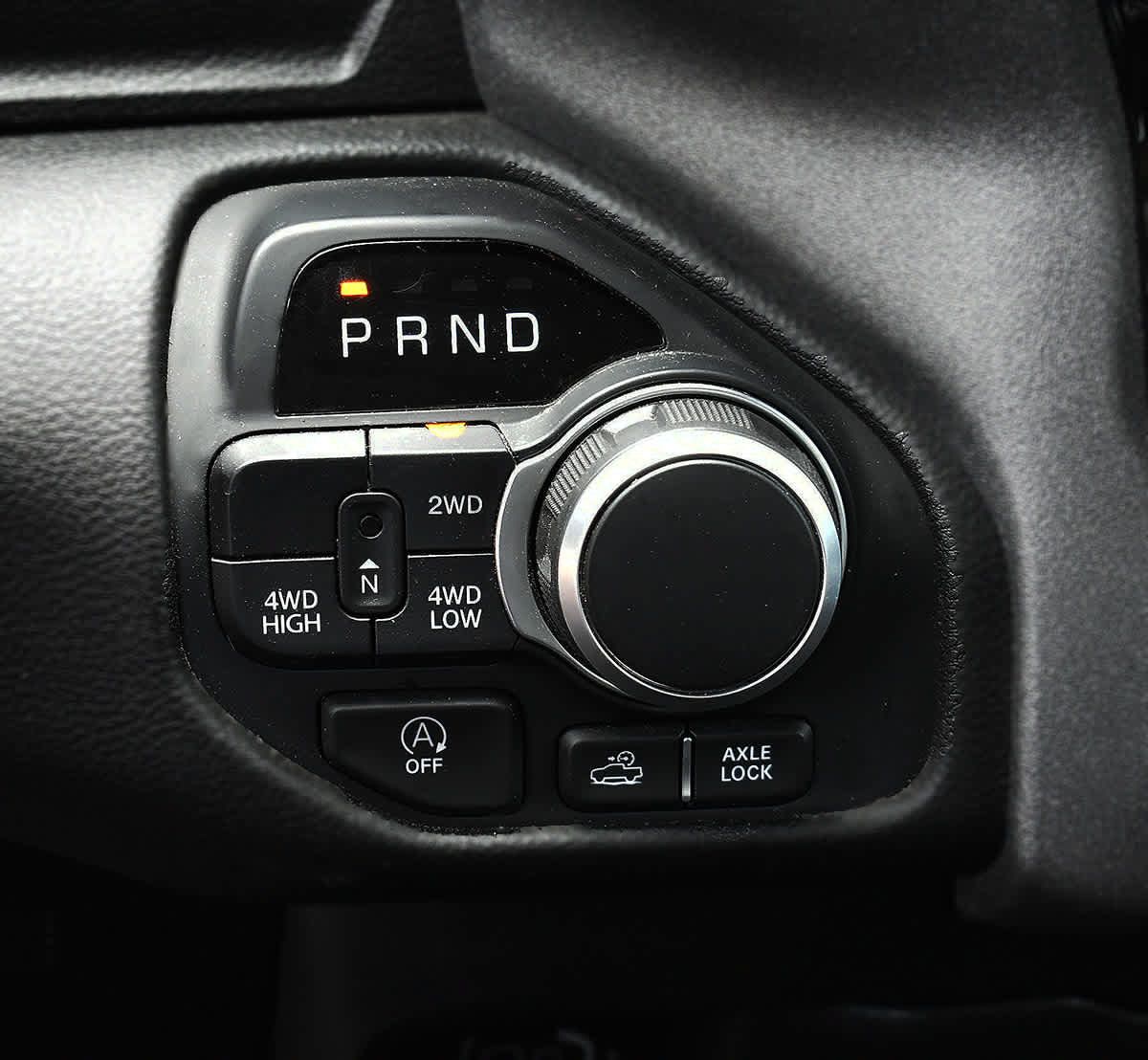 Used 2025 RAM 1500 Warlock AWD/4WD image 17