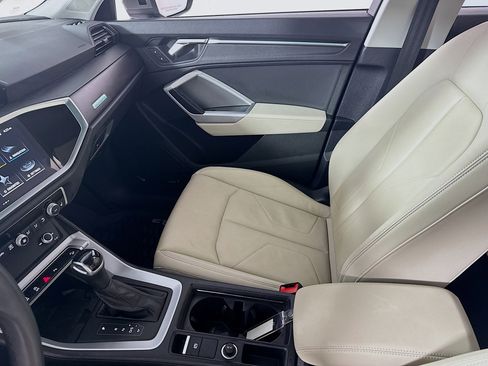 Used 2023 Audi Q3 2.0T Premium Plus w/ Premium Plus Package image 26