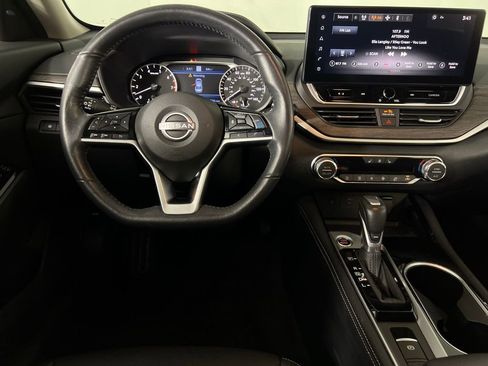 Used 2024 Nissan Altima 2.5 SL image 12