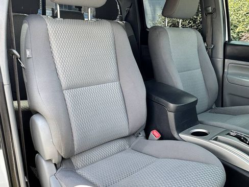 Used 2015 Toyota Tacoma 4x4 Double Cab w/ SR5 Package image 23