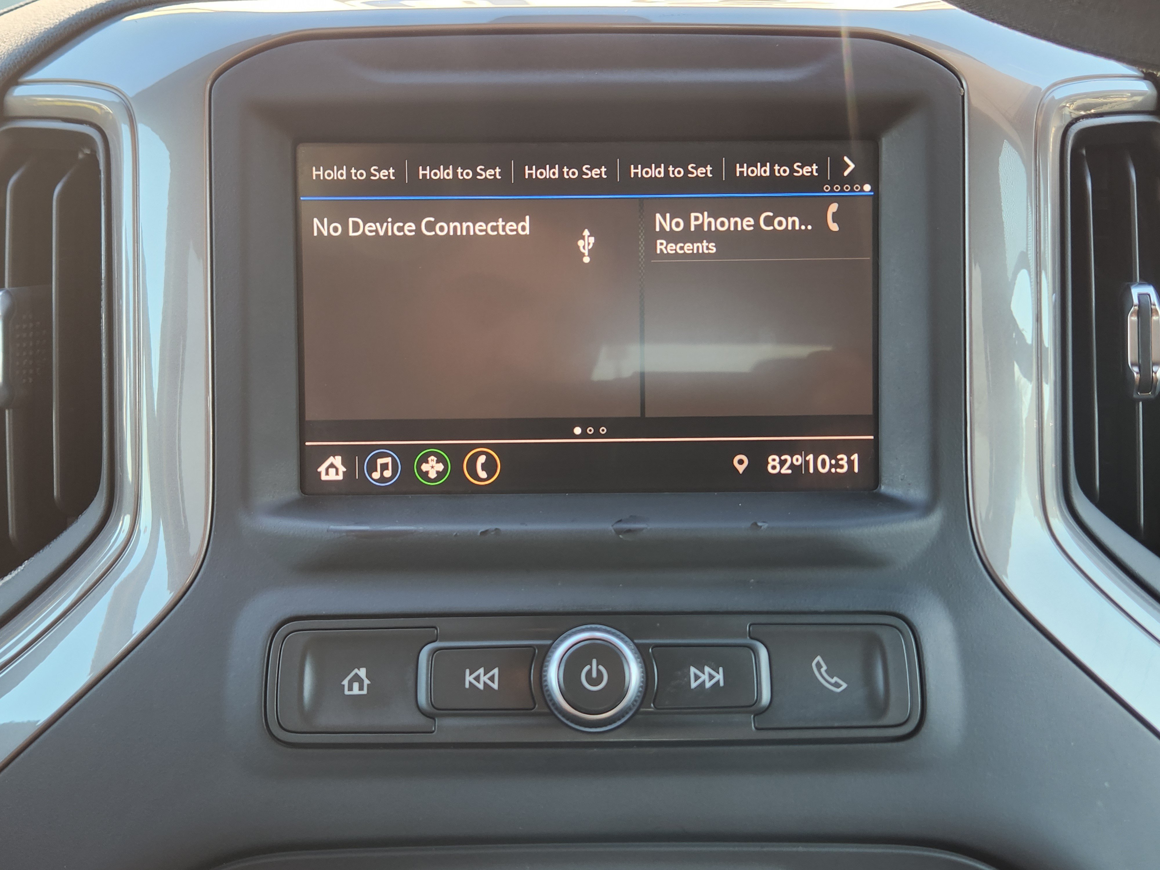 Used 2020 Chevrolet Silverado 1500 Custom w/ Custom Value Package AWD/4WD image 12