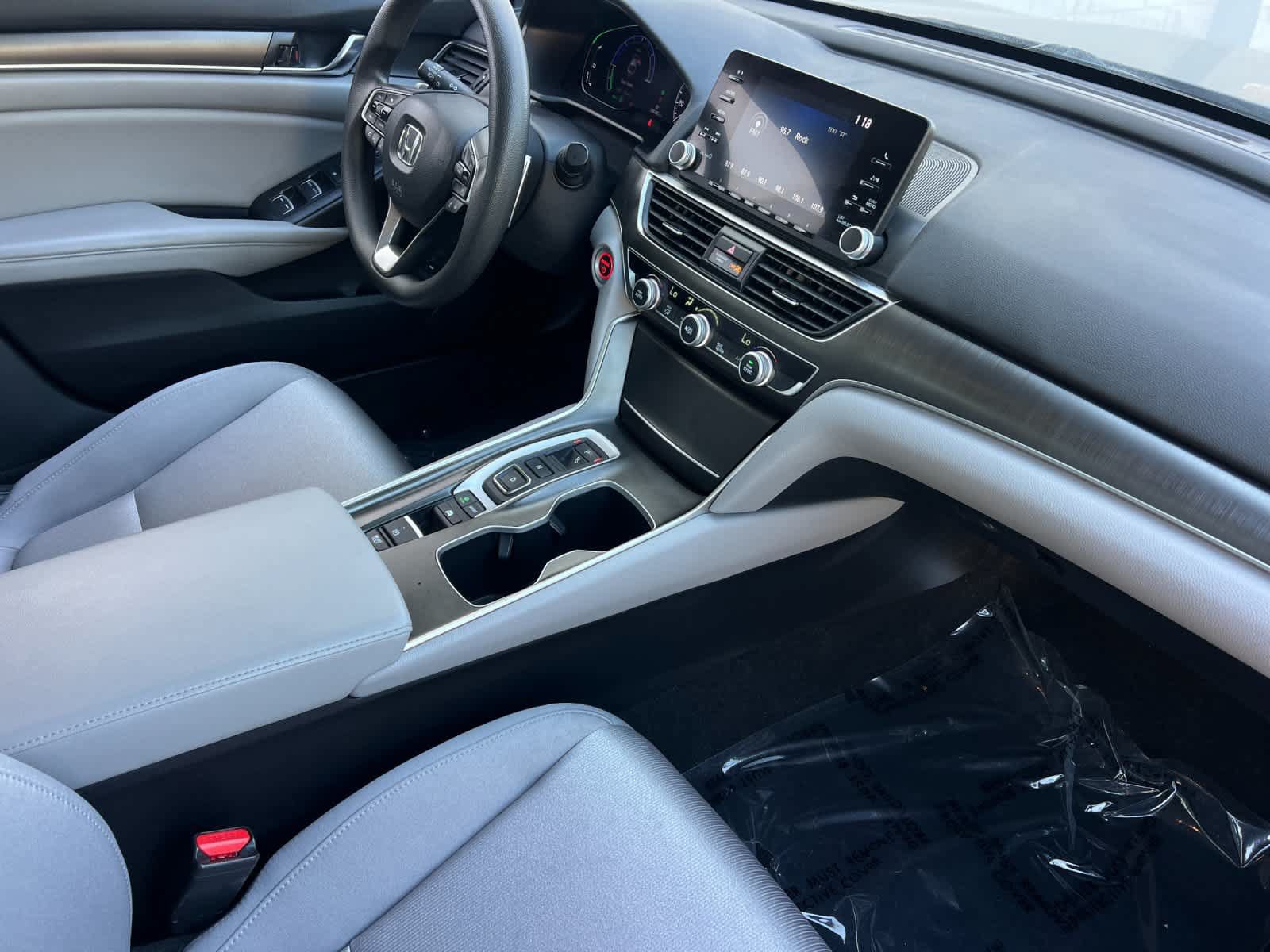 Used 2020 Honda Accord Hybrid image 16