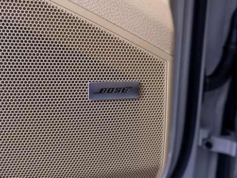 Certified 2023 Porsche Cayenne Platinum Edition image 20