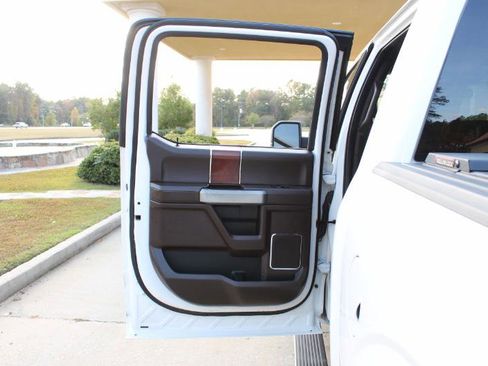 Used 2019 Ford F150 King Ranch w/ Equipment Group 601A Luxury image 29