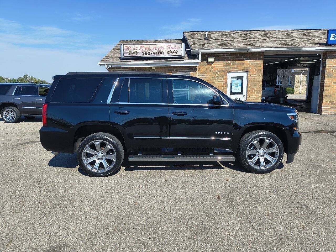 Used 2019 Chevrolet Tahoe LT AWD/4WD image 2