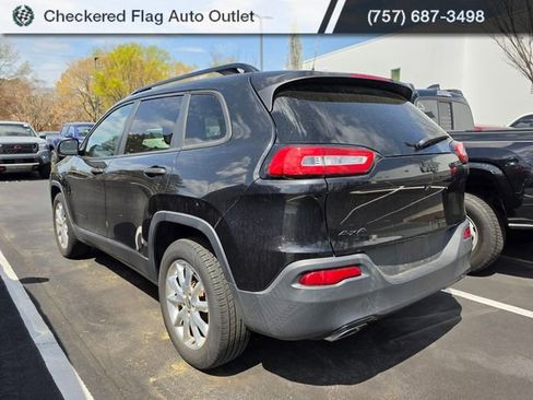 Used 2016 Jeep Cherokee Sport w/ Cold Weather Group image 4