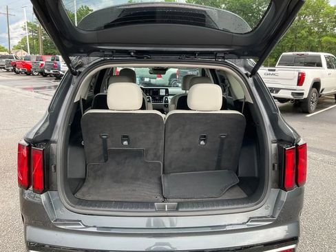 Used 2023 Kia Sorento SX AWD/4WD image 20