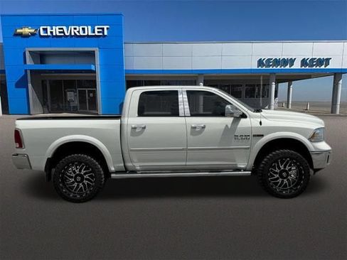 Used 2017 RAM 1500 Laramie w/ Convenience Group AWD/4WD image 3