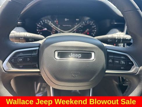 Certified 2025 Jeep Compass Latitude AWD/4WD image 18