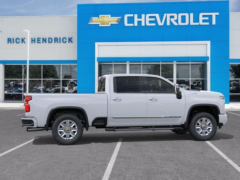New 2026 Chevrolet Silverado 2500 High Country w/ Technology Package AWD/4WD image 7