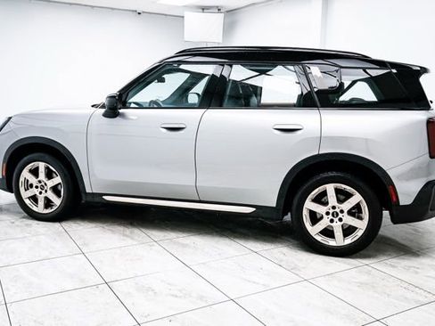Used 2025 MINI Cooper Countryman S image 3