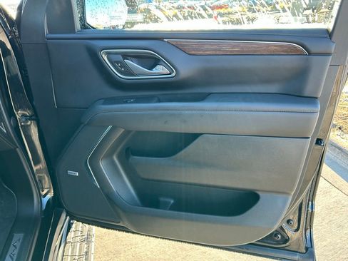 Used 2023 Chevrolet Tahoe High Country image 30