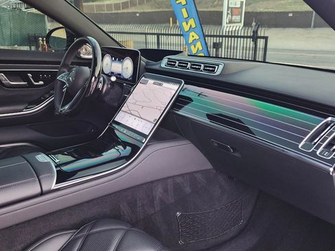 Used 2024 Mercedes-Benz Maybach S 580 4MATIC image 16