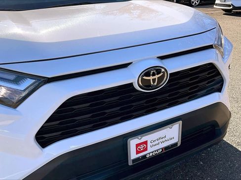 Certified 2025 Toyota RAV4 LE image 30