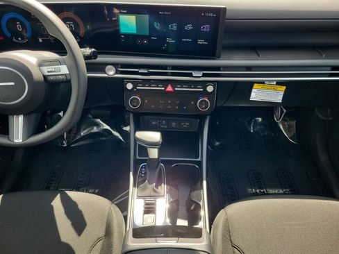 New 2026 Hyundai Tucson SEL image 18