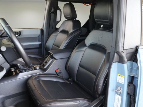 Used 2023 Ford Bronco Badlands AWD/4WD image 9