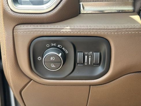 Used 2019 RAM 3500 Limited AWD/4WD image 23