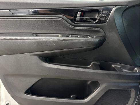 Used 2024 Honda Odyssey Touring image 25