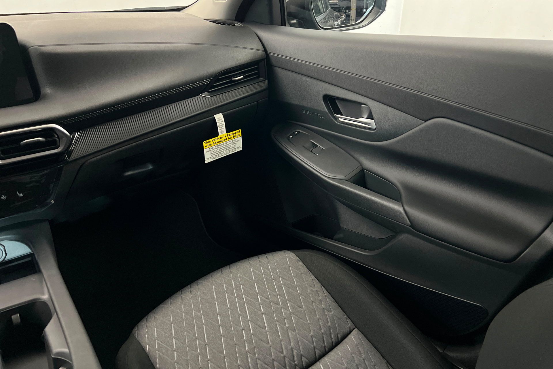 New 2027 Nissan Sentra SV w/ SV Convenience Package FWD image 10