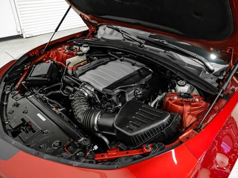 Used 2021 Chevrolet Camaro SS w/ Wild Cherry Design Package 2 RWD image 51