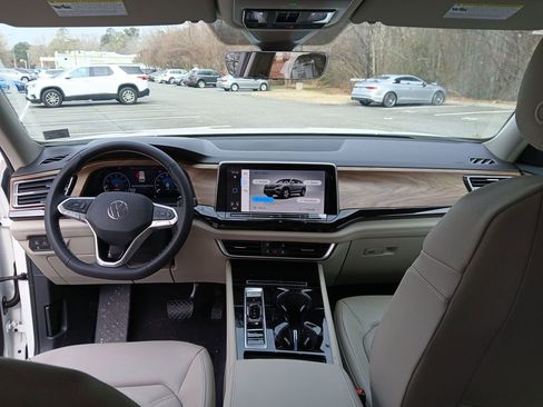 New 2026 Volkswagen Atlas SE image 12