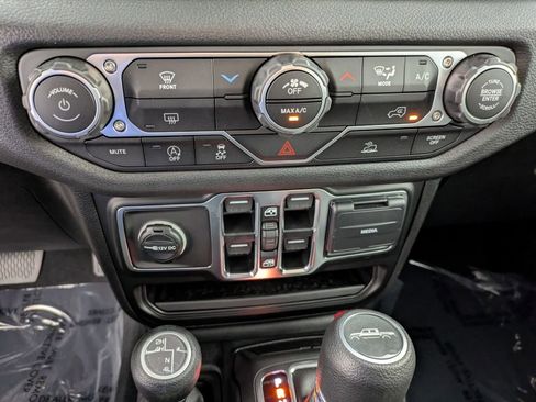 New 2026 Jeep Gladiator Sport image 20