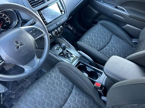 Used 2024 Mitsubishi Outlander Sport ES image 10