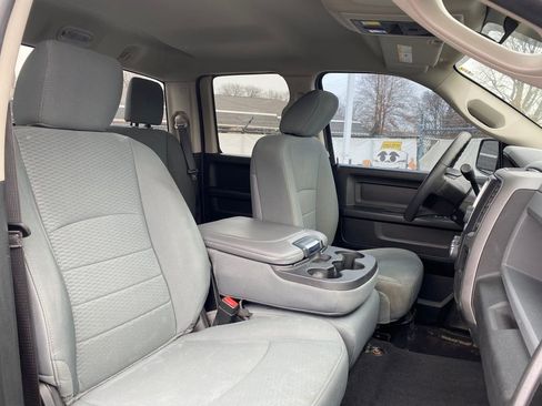 Used 2018 RAM 1500 Express w/ Express Value Package image 16