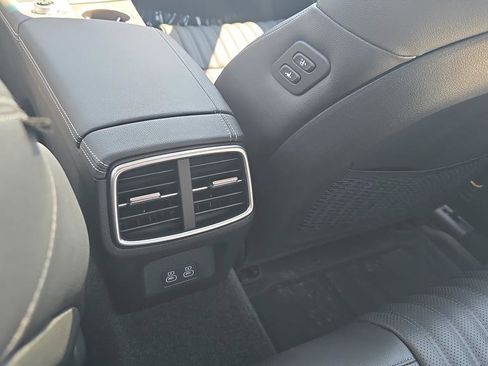 New 2026 Genesis G70 2.5T Prestige image 10