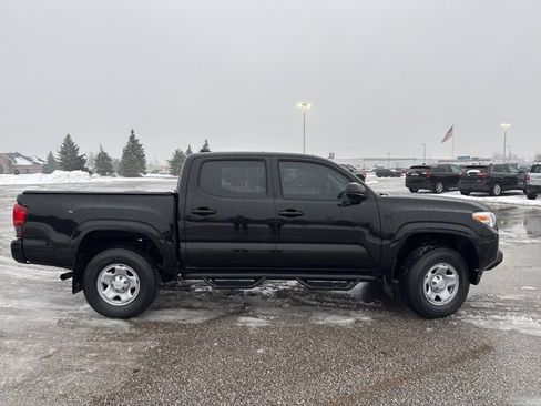 Used 2023 Toyota Tacoma SR image 4