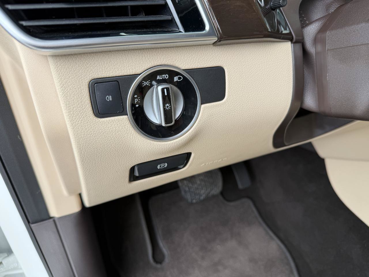 Used 2018 Mercedes-Benz GLE 350 image 16