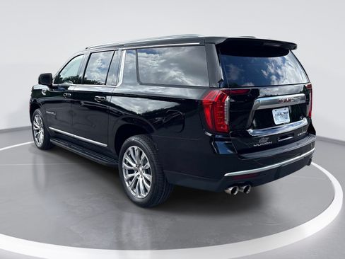 Used 2023 GMC Yukon XL Denali AWD/4WD image 6