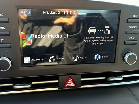 New 2026 Hyundai Elantra SE FWD image 11