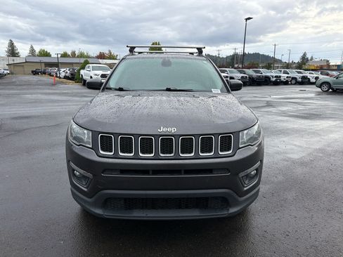 Used 2017 Jeep Compass Latitude AWD/4WD image 11