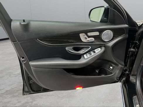 Used 2015 Mercedes-Benz C 300 4MATIC Sedan image 39