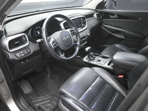Used 2019 Kia Sorento SX FWD image 19