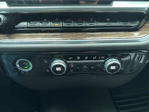 Used 2023 GMC Sierra 1500 Elevation image 25