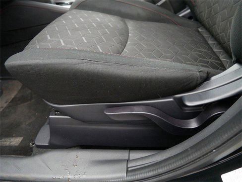 Used 2024 Mitsubishi Outlander Sport LE image 16